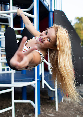 Indianapolis Senior Photographer | Connie Etter Photography | E72A9756 1