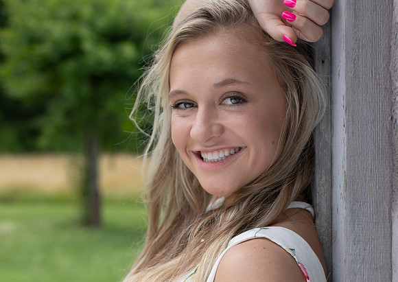 Indianapolis Senior Photographer | Connie Etter Photography | B 1E72A3542