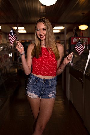 Indianapolis Senior Photographer | Connie Etter Photography | E72A1365