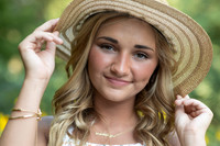 mady E72A6857