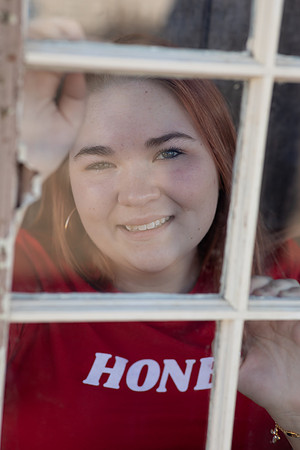 Indianapolis Senior Photographer | Connie Etter Photography-3-23