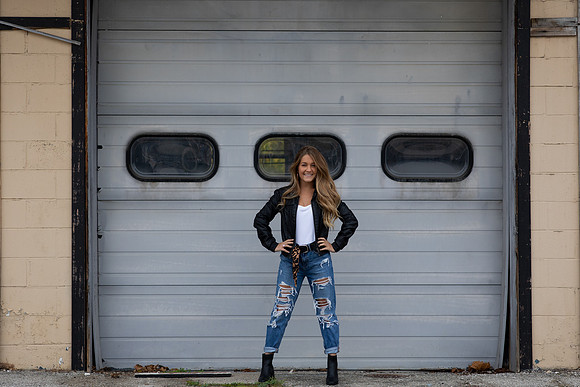 Indianapolis Senior Photographer | Connie Etter Photography-0405