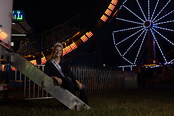 Indianapolis Senior Photographer | Connie Etter Photography-4111