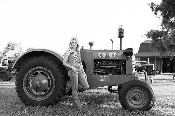 Indianapolis Senior Photographer | Connie Etter Photography-3819