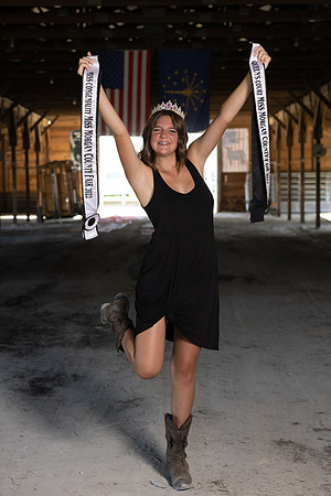 Indianapolis Senior Photographer | Connie Etter Photography -9580