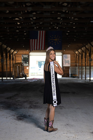Indianapolis Senior Photographer | Connie Etter Photography -9677