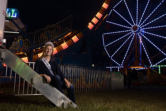 Indianapolis Senior Photographer | Connie Etter Photography-4113
