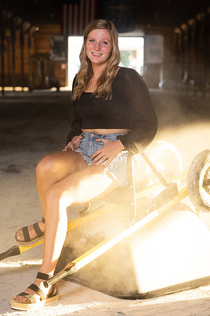 Indianapolis Senior Photographer | Connie Etter Photography -2043