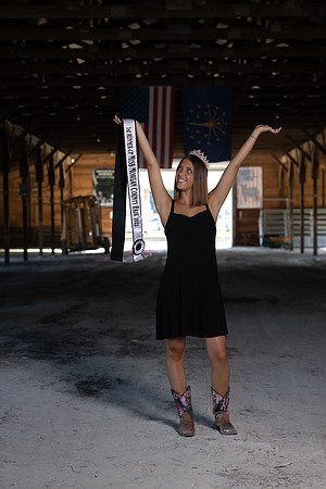 Indianapolis Senior Photographer | Connie Etter Photography -9685
