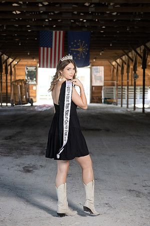 Indianapolis Senior Photographer | Connie Etter Photography -9598