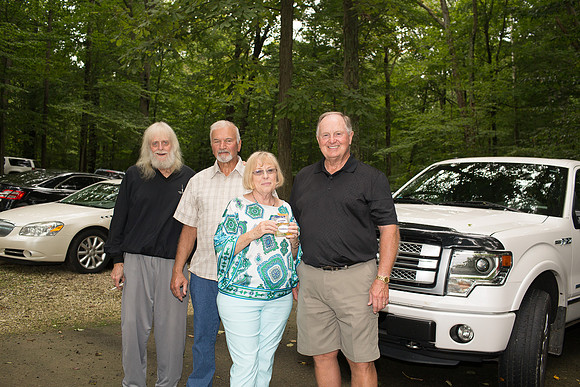 Connie Etter Photography - Indiana Senior Photographer mhs-73