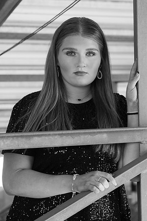 Indianapolis Senior Photographer | Connie Etter Photography -9359
