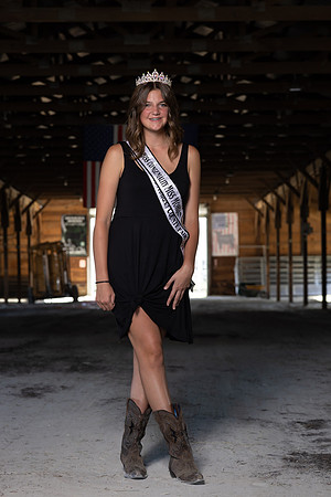 Indianapolis Senior Photographer | Connie Etter Photography -9543