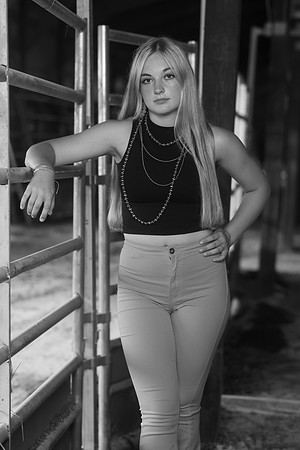 Indianapolis Senior Photographer | Connie Etter Photography -0506