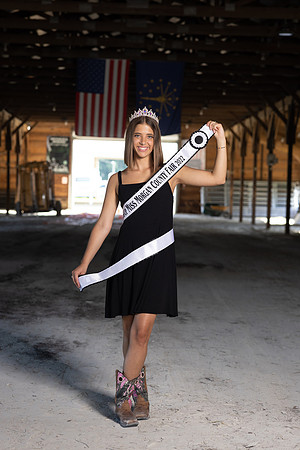Indianapolis Senior Photographer | Connie Etter Photography -9702