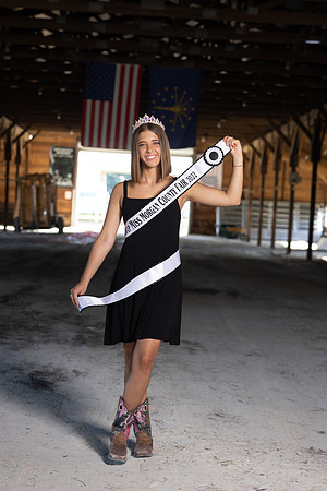 Indianapolis Senior Photographer | Connie Etter Photography -9705