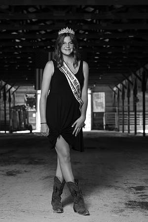 Indianapolis Senior Photographer | Connie Etter Photography -9544