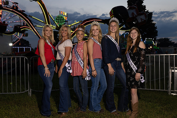 Indianapolis Senior Photographer | Connie Etter Photography-4033