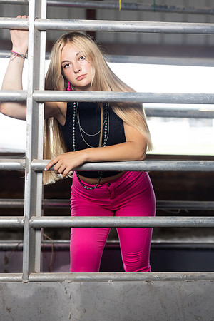 Indianapolis Senior Photographer | Connie Etter Photography -0570