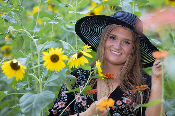 Indianapolis Senior Photographer | Connie Etter Photography -8106