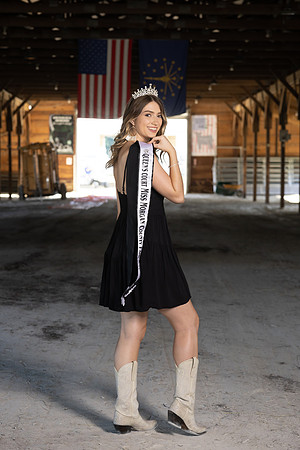 Indianapolis Senior Photographer | Connie Etter Photography -9604
