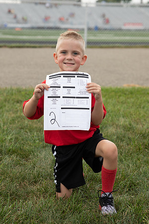 02 red flag 02 Indianapolis Senior Photographer | Connie Etter Photography-1234