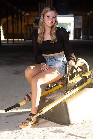 Indianapolis Senior Photographer | Connie Etter Photography -2046