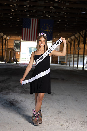 Indianapolis Senior Photographer | Connie Etter Photography -9701