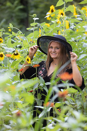 Indianapolis Senior Photographer | Connie Etter Photography -8060